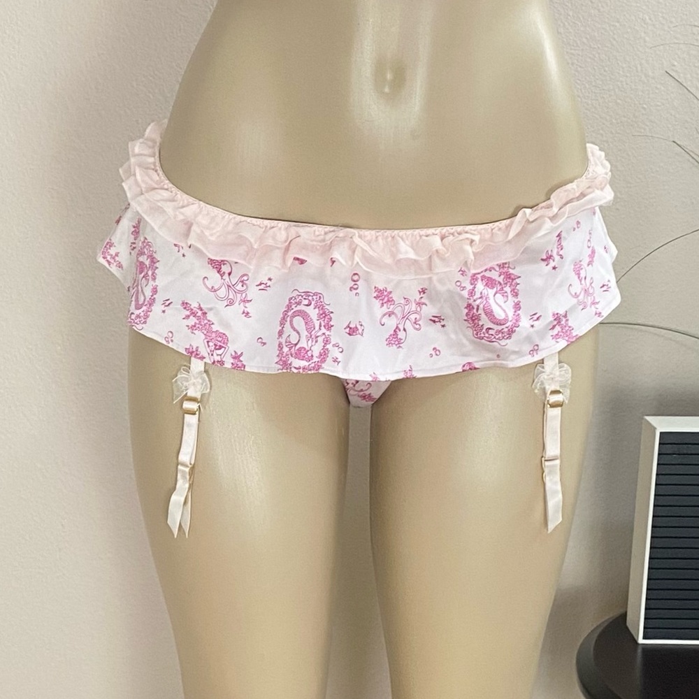 VS SEXY LITTLE THINGS | 2 Pc Garter Belts Sz M